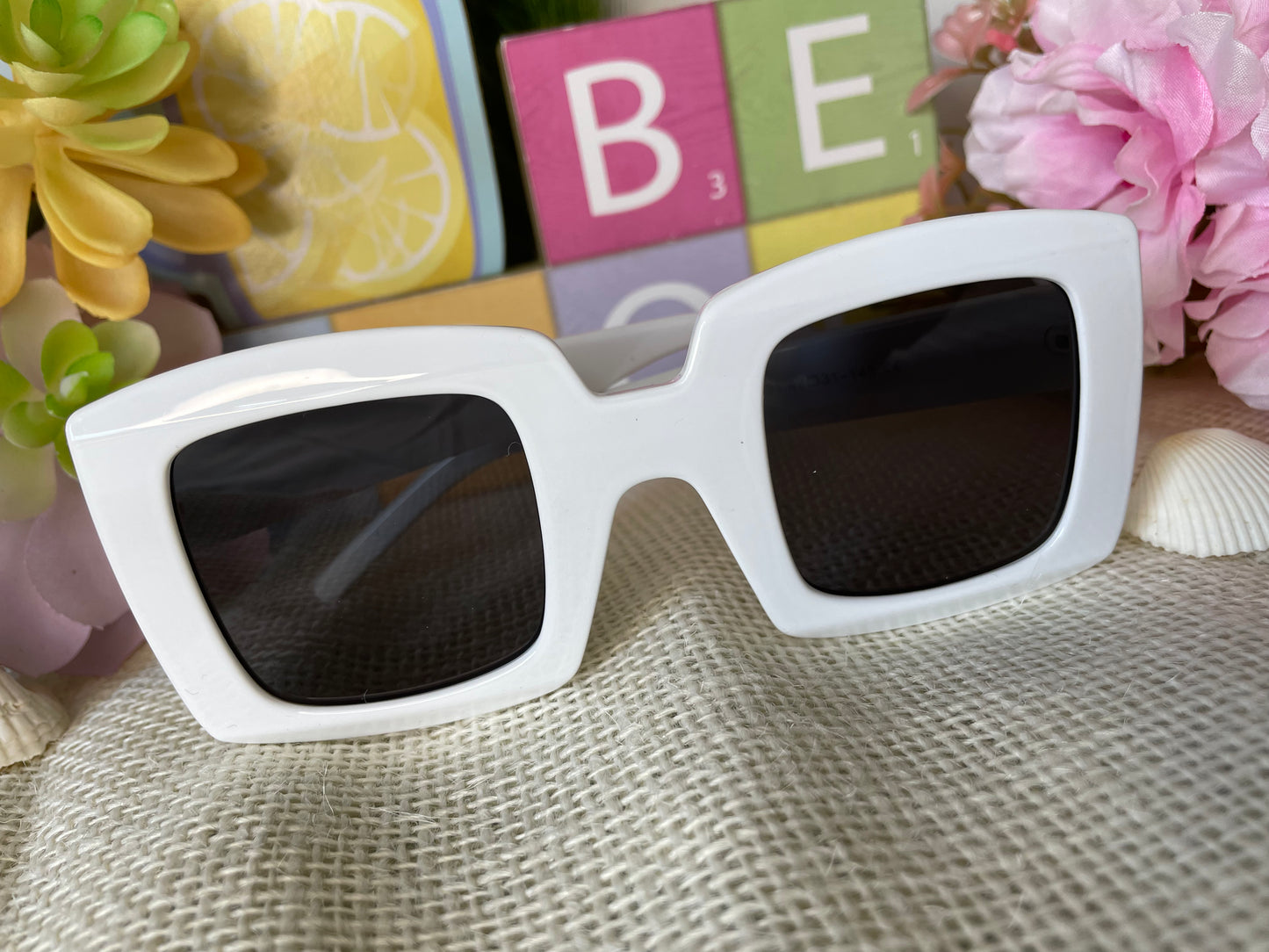 Feeling Krafty oversized square gradient tint sunglasses (color options)