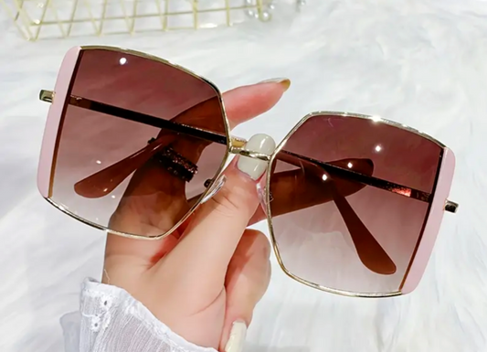 On The Edge oversized sunglasses