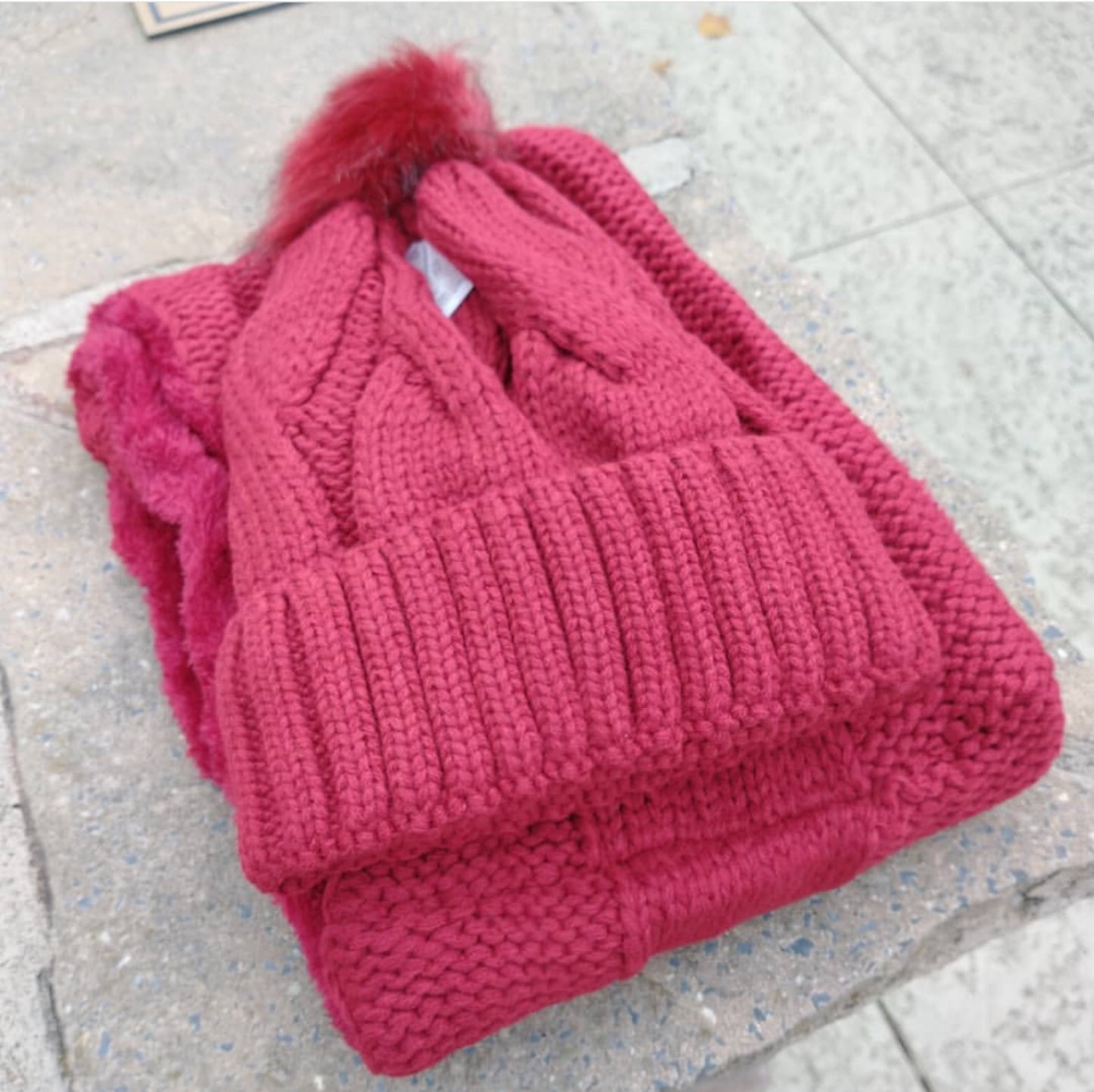 Cozy & Cute knit scarf/beanie set (red)